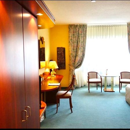 Parkhotel Dallgow-Doeberitz エクステリア 写真