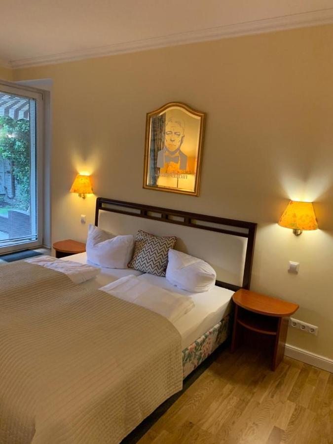 Parkhotel Dallgow-Doeberitz エクステリア 写真