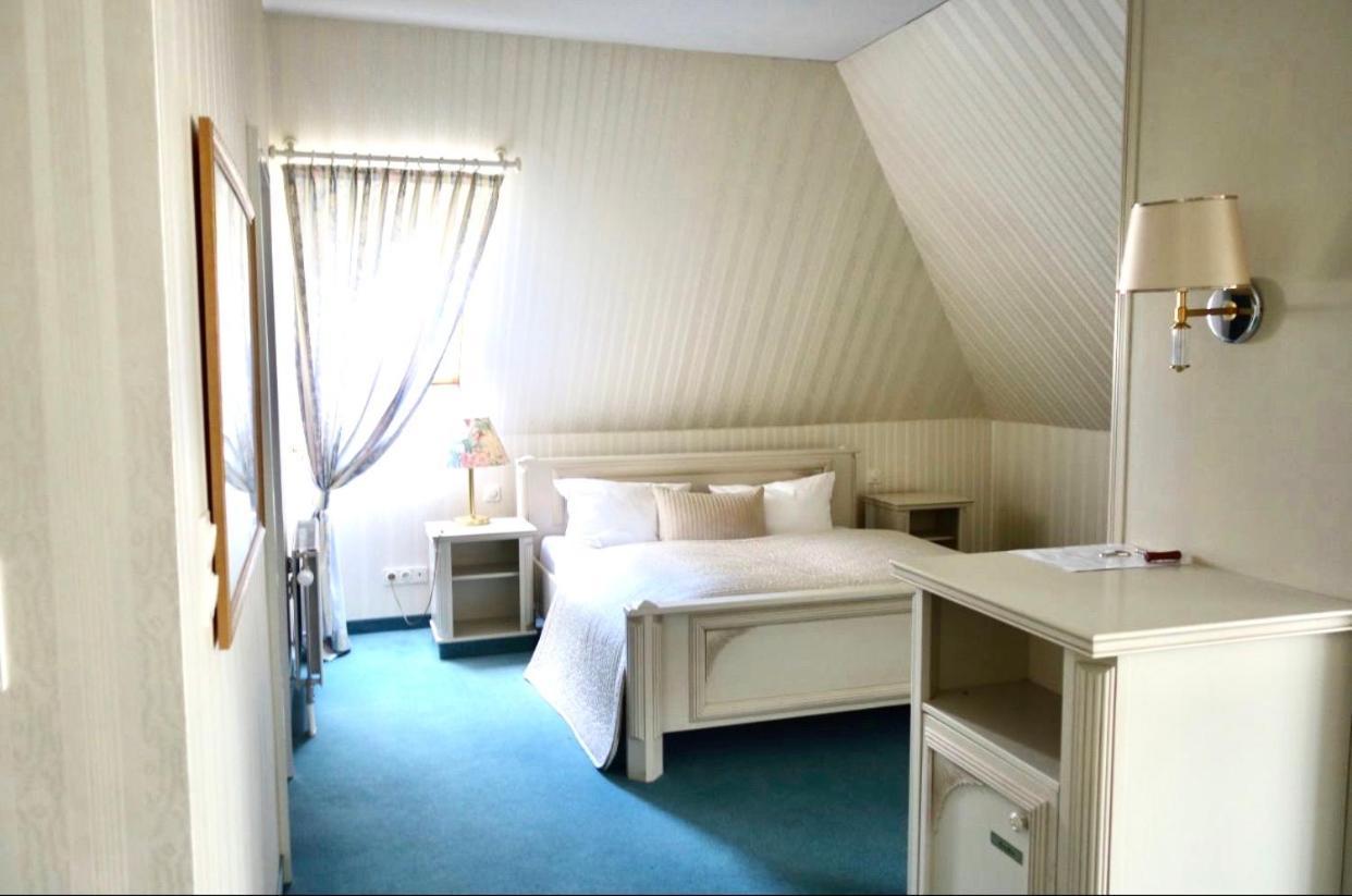 Parkhotel Dallgow-Doeberitz エクステリア 写真