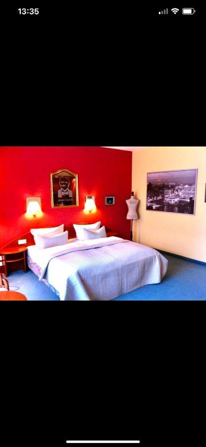 Parkhotel Dallgow-Doeberitz エクステリア 写真